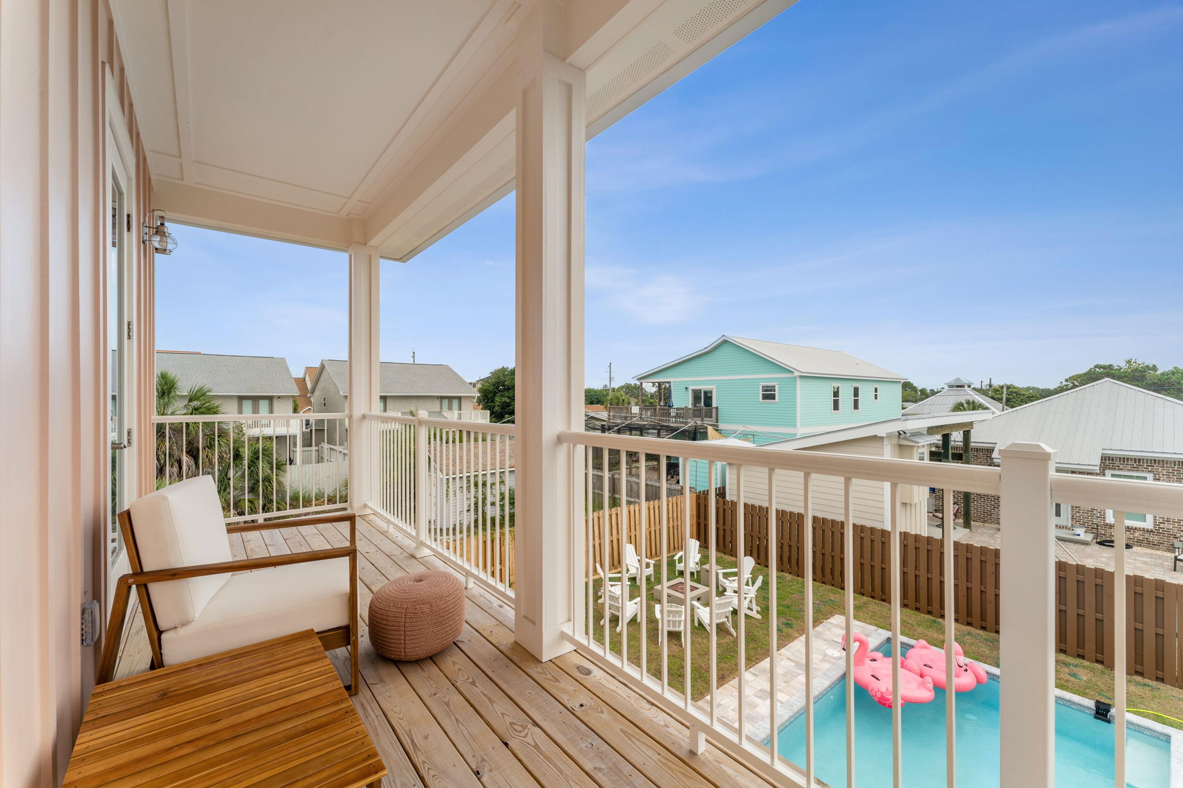 Beachfront Vacation Rentals With Bunk Beds And Private Balcony Reference: The Pinkshell